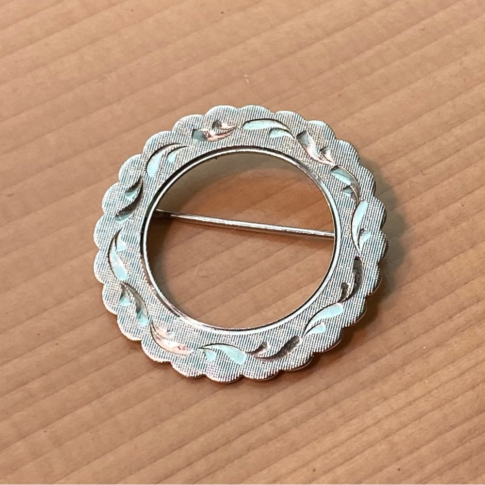 Sterling Silver Wreath Brooch / Pin